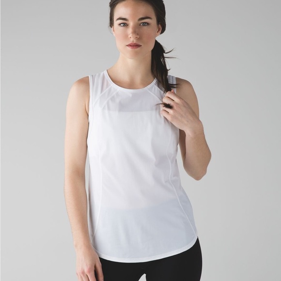 lululemon athletica Tops - Lululemon White Sculpt Tank Size 8